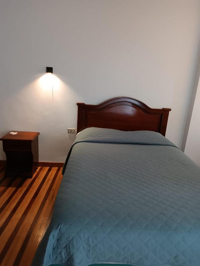 Hostal Pucara Loja Extérieur photo